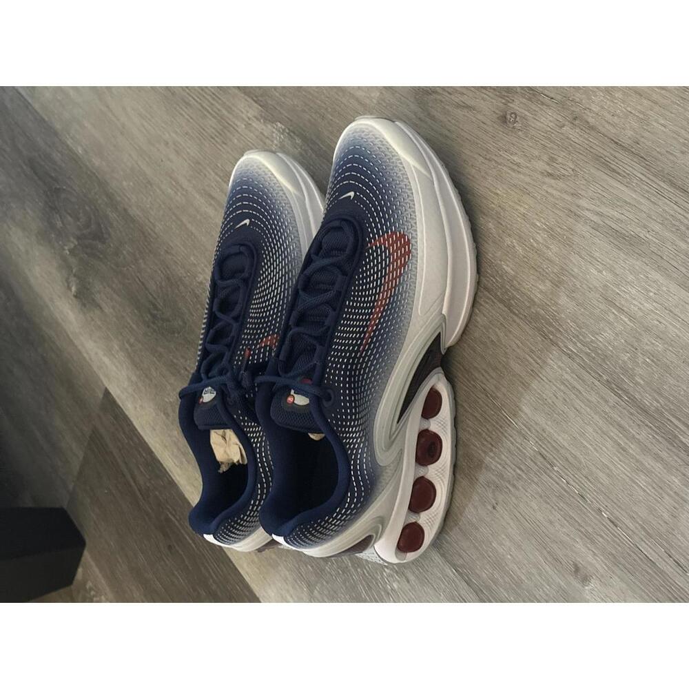 Nike Air Max Dn SE SIZE 10.5